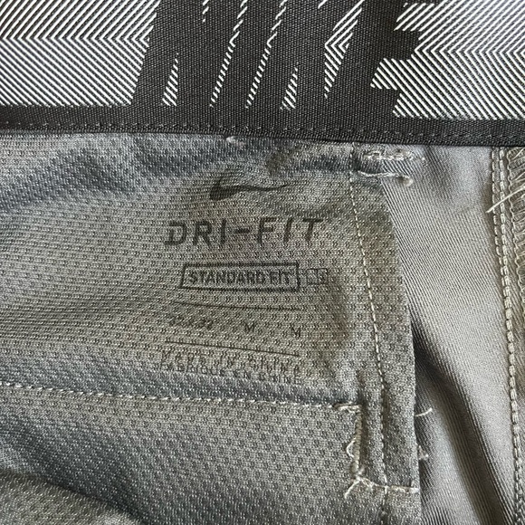 Nike Dri-Fit Men's grey golf pants- 32 - Picture 3 of 4